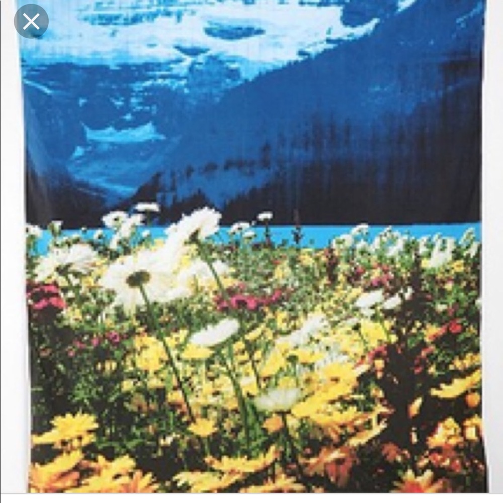 Full wall size flower tapestry